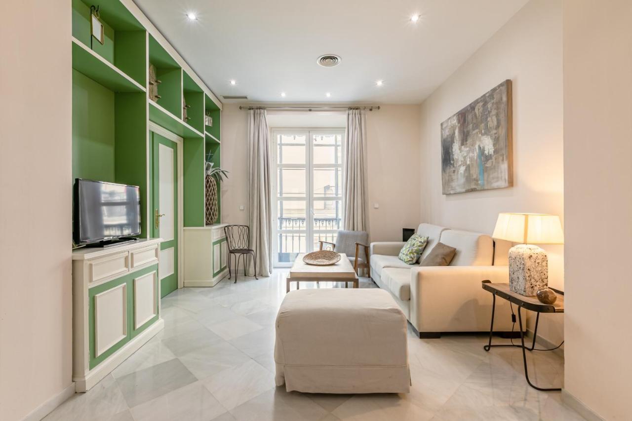 Green-Apartments Sierpes Siviglia Esterno foto